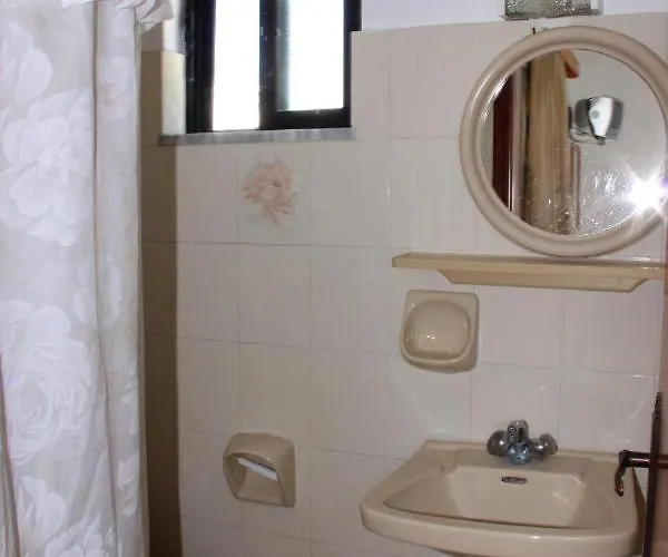 Harriet Agathi Appartement Haraki