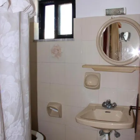 Harriet Agathi Apartamento Charaki