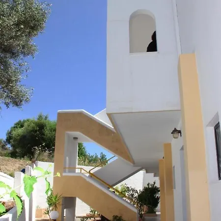 Apartment Harriet Agathi *