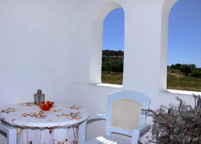 Harriet Agathi Apartment Haraki